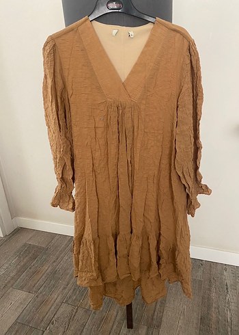 Bej Bol Kesim Elbise - Görsel 4