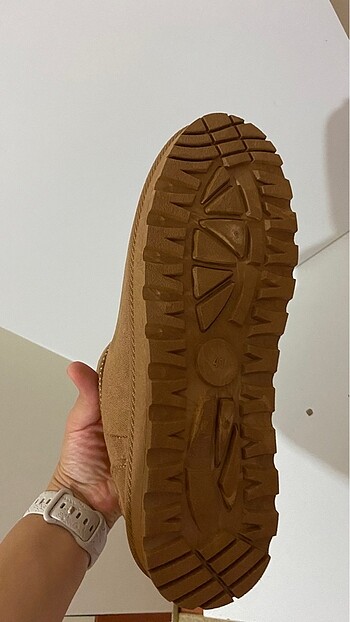 39 Beden camel Renk Ugg bot hiç kullanılmadı