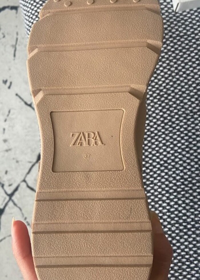 Zara spor ayakkabı - Görsel 4