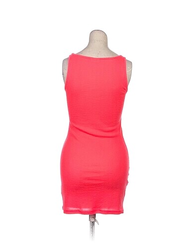 s Beden PreLoved Kısa Elbise %70 İndirimli.