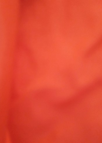 Uzun Turuncu Düğmeli Kapşonlu Kadın Yağmurluk - Görsel 2