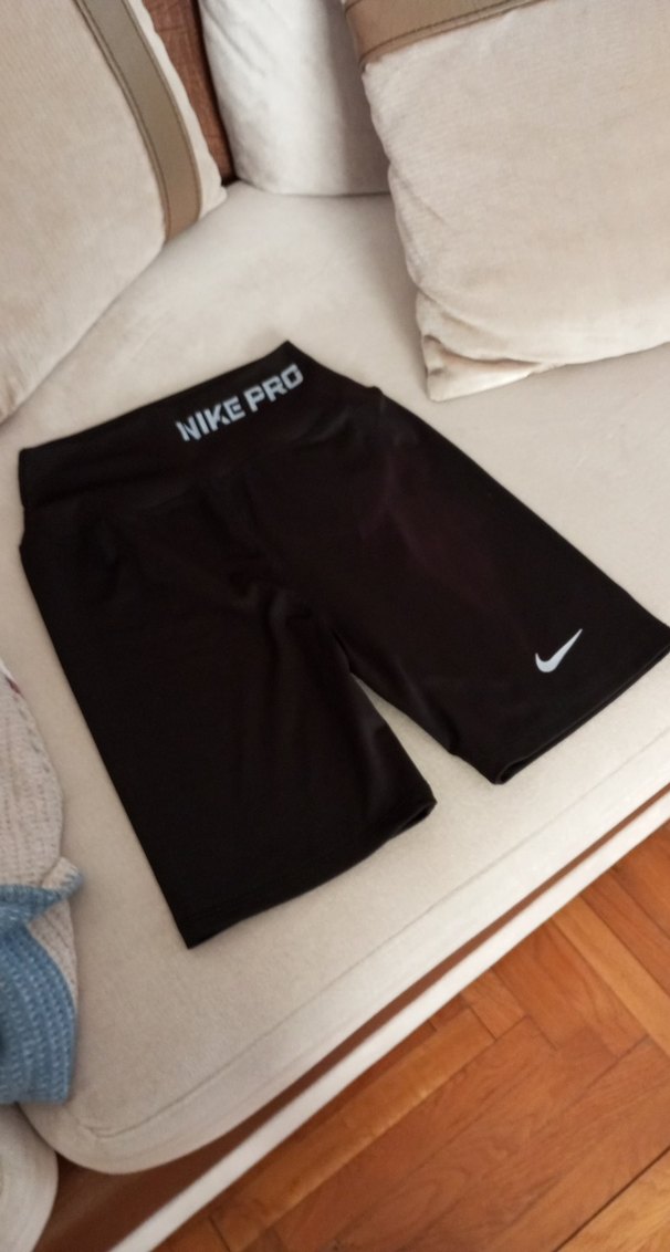 Nike Pro Siyah Mini Spor Şort - Görsel 3