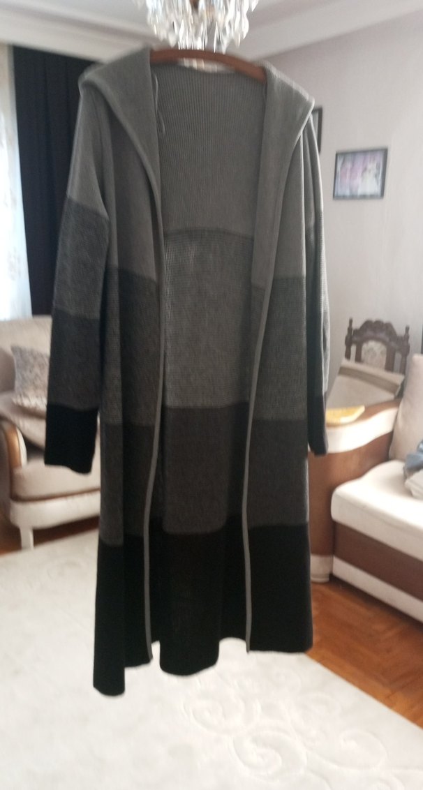 Kadın Gri Uzun Örgü Yün Hırka - Görsel 2