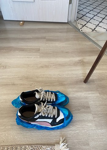 38 Beden Puma kadın Spor Ayakkabı
