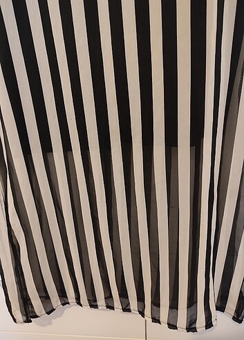 Siyah - Beyaz Tüllü Uzun Şık Elbise  - Görsel 5