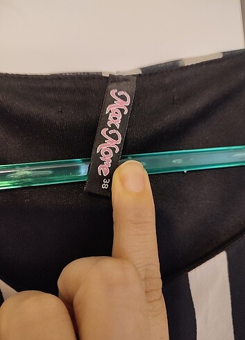 Siyah - Beyaz Tüllü Uzun Şık Elbise  - Görsel 9