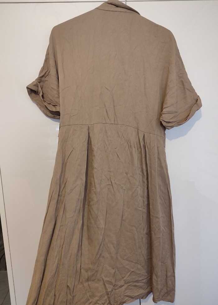 Diz Altı Yakalı Gömlek Elbise - Görsel 2