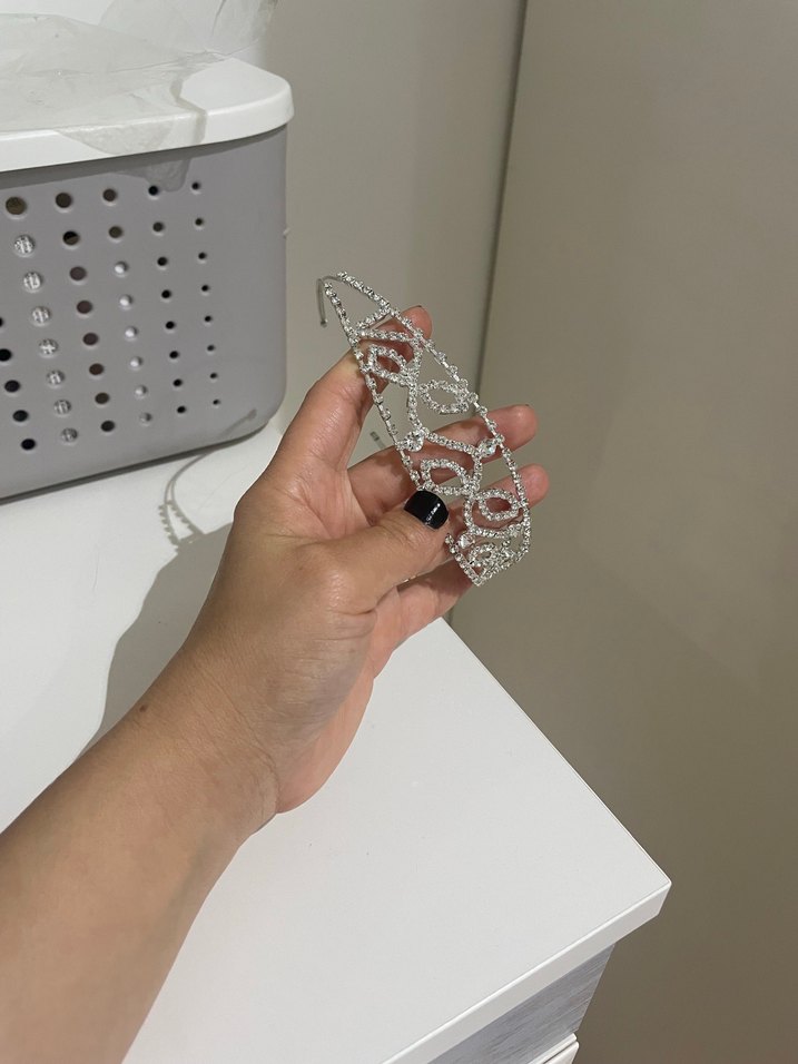 Beyaz Parlak Payetli Gelin Tacı - Görsel 3