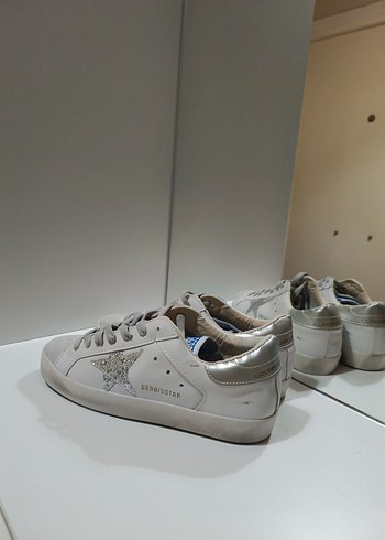 Golden Rose Beyaz ve Gri Payetli Stiletto Topuklu Kadın Spor Ayakkabı