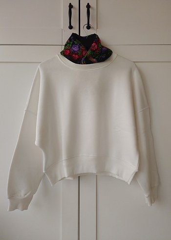 Kadın Beyaz Oversize Sweatshirt