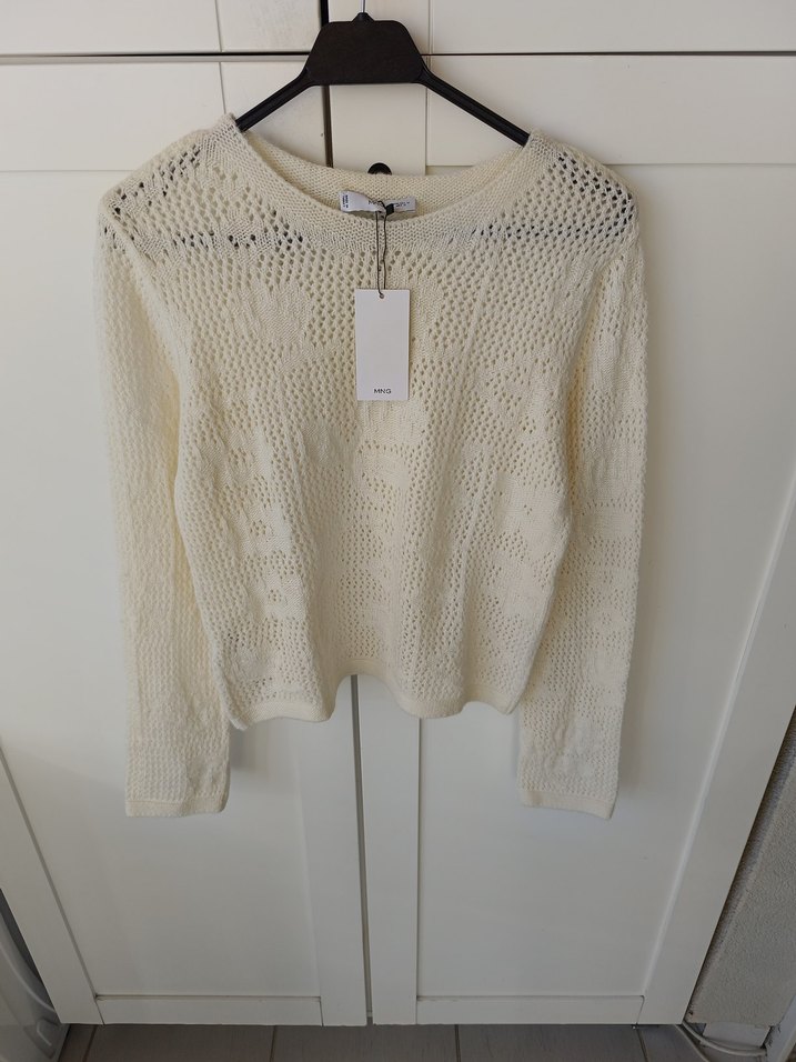 Nakışlı Beyaz Triko Kadın Kazak - Görsel 5