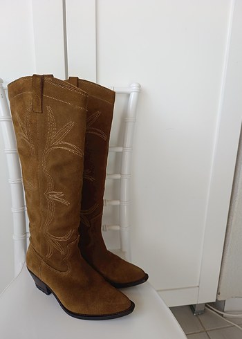 Kahverengi Süet Nakışlı Dizüstü Bot - Görsel 4