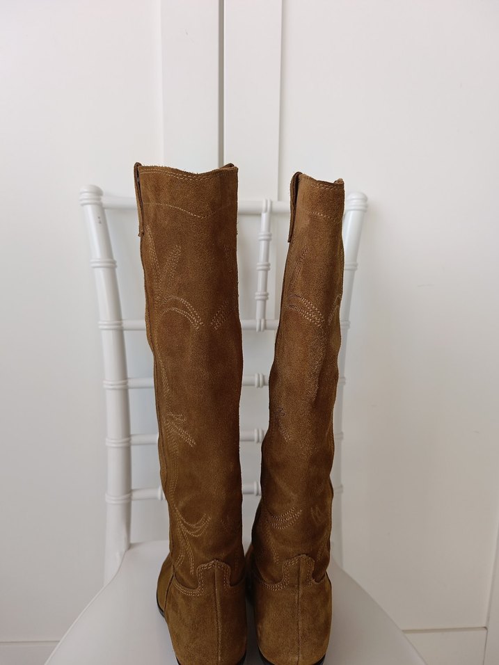 Kahverengi Süet Nakışlı Dizüstü Bot - Görsel 5