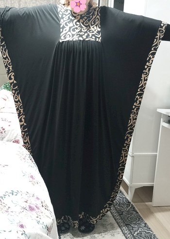 Diğer Siklik Ve Rahatlik Siyah Desenli Tesettur Elbise