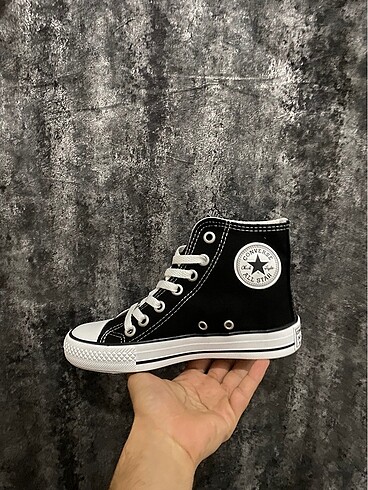 Converse Classic