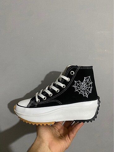 Converse run star