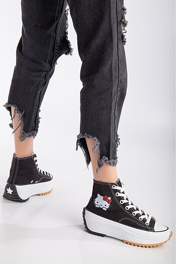 40 Beden siyah Renk Converse hello kitty
