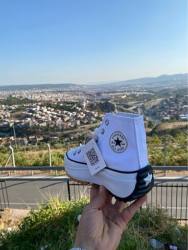 38 Beden Converse run star