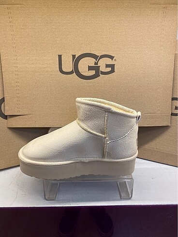 Ugg Ugg bot