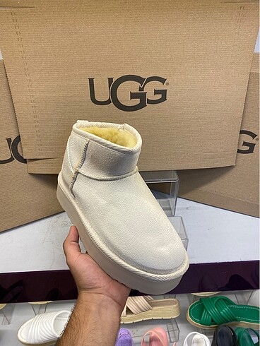 39 Beden Ugg bot