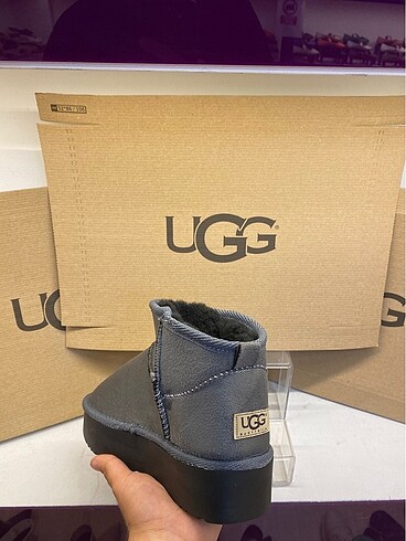 37 Beden Ugg Bot