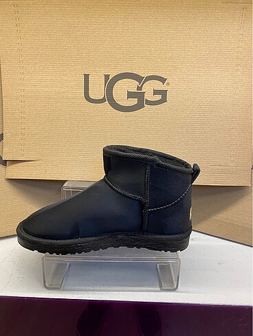 Ugg Bot