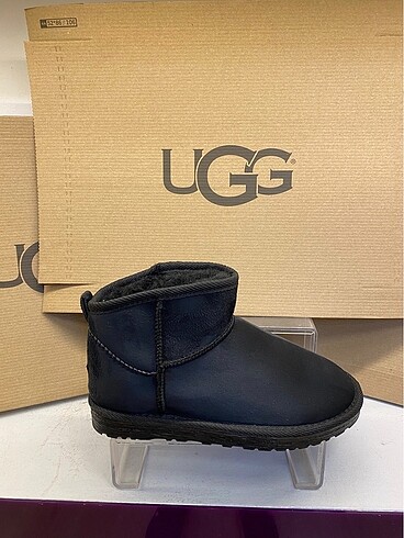 Ugg Ugg Bot