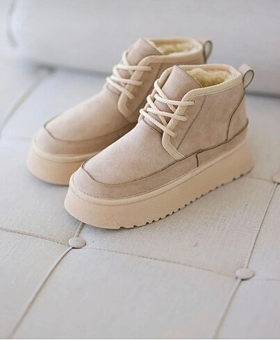 Ugg Ugg Bağcıklı