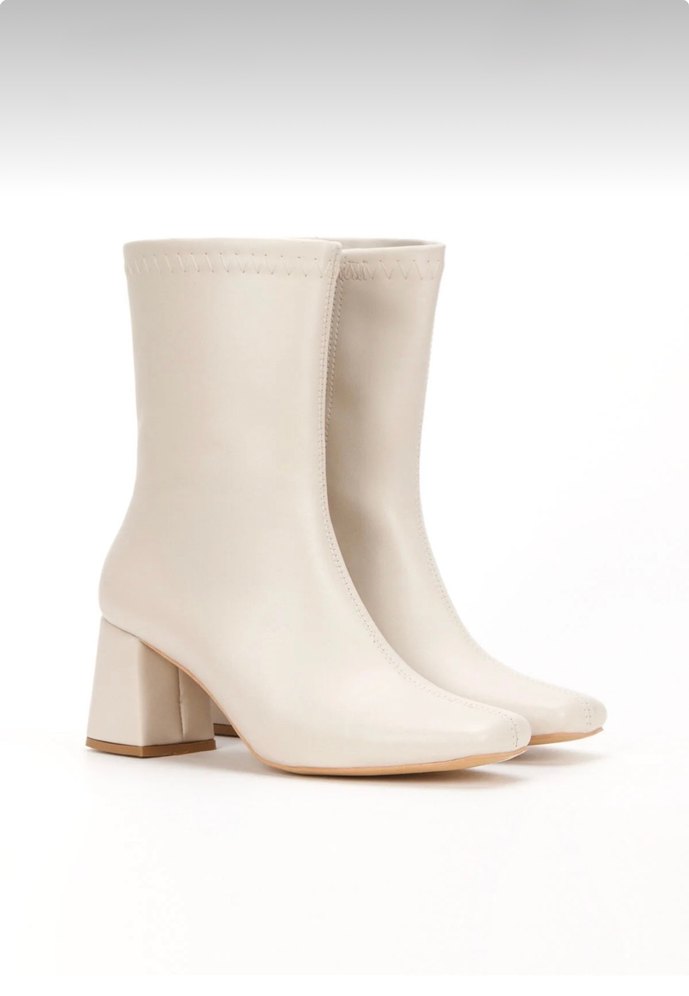 Beyaz Deri Kadın Topuklu Bot - Görsel 2
