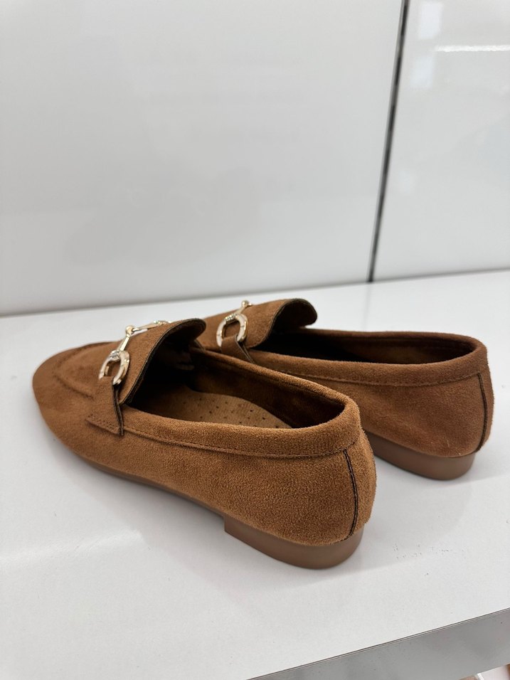 Klasik Kahverengi Süet Tokalı Kadın Ayakkabı - Görsel 3