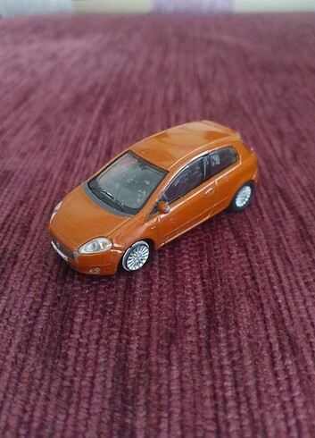 Beden 1/72 grande Fiat Punto