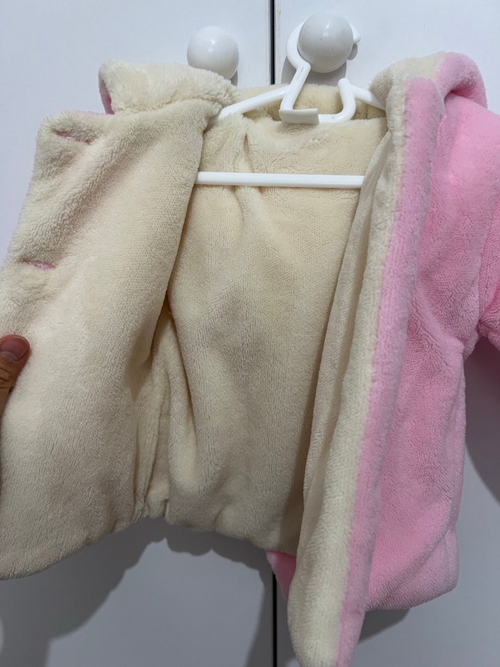 Kız Çocuk Pembe Kürklü Ceket - Görsel 4