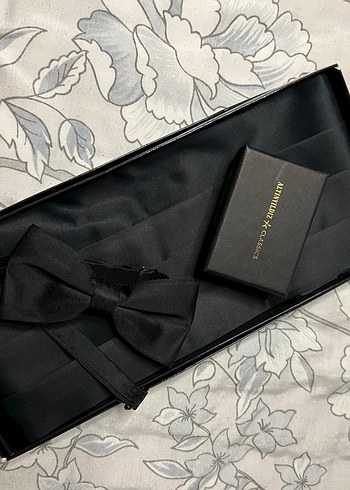 Siyah damat kuşak ve papyonu kol düğmeleri - Görsel 4