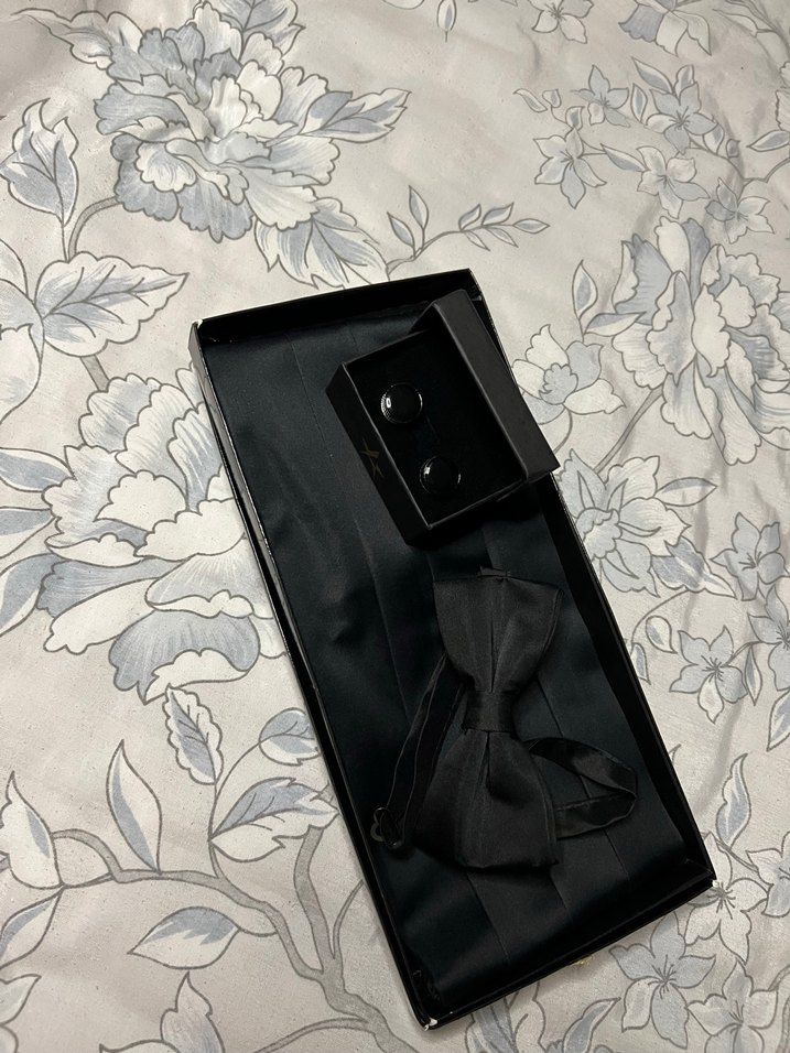 Siyah damat kuşak ve papyonu kol düğmeleri - Görsel 2