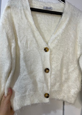 Düğmeli krem peluş Kadın Hırka - Görsel 4