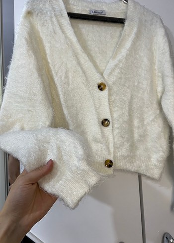 Düğmeli krem peluş Kadın Hırka - Görsel 3