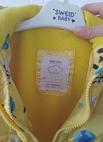 12-18 Ay Beden SARI UZAY DESENLI ERKEK BEBEK MONT