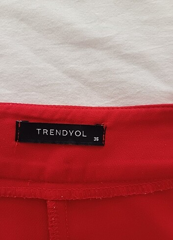 Trendyol & Milla Kırmızı kumaş pantolon 