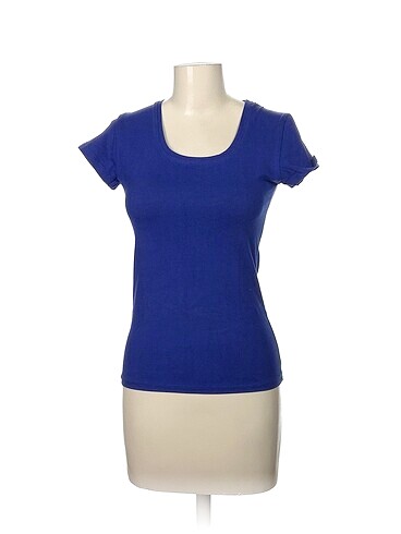 Diğer T-shirt %70 İndirimli.