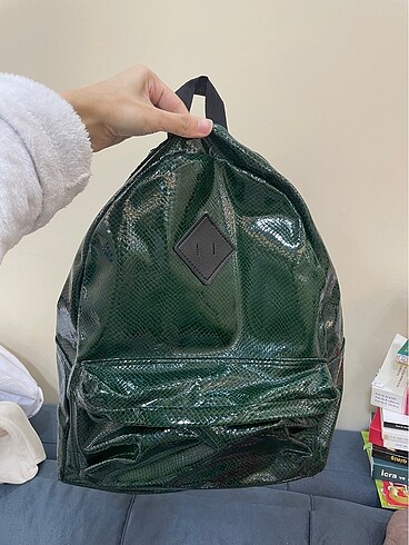 Yeşil yılan dersi çanta