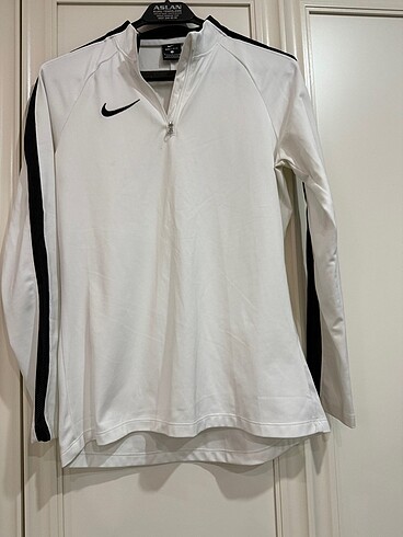 Nike spor üst