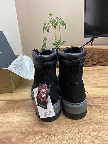 37 Beden bot unisex