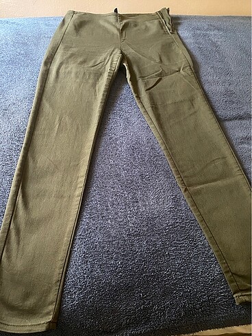 H&M H&M Haki renk esnek pantolon..