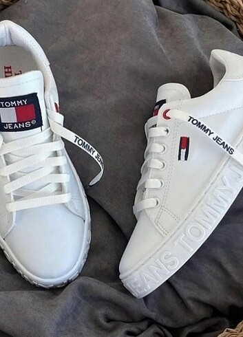 Tommy jeans 