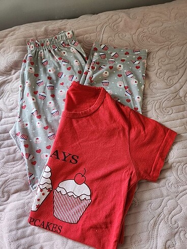 Yazlık çocuk pijama takımı