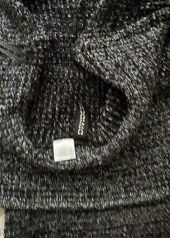 Simli omuzları açık elbise - Görsel 3