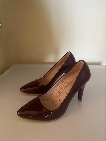 Diğer bordo stiletto
