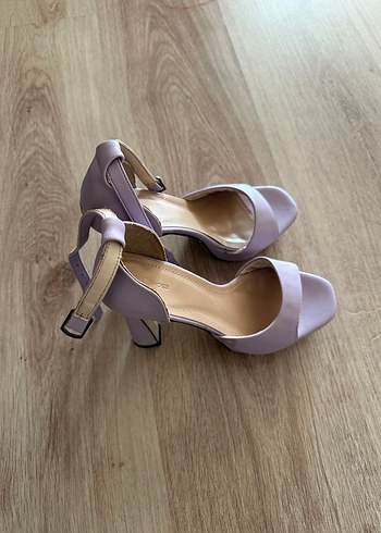 Mor Tokalı Kadın Topuklu Ayakkabı - Görsel 2