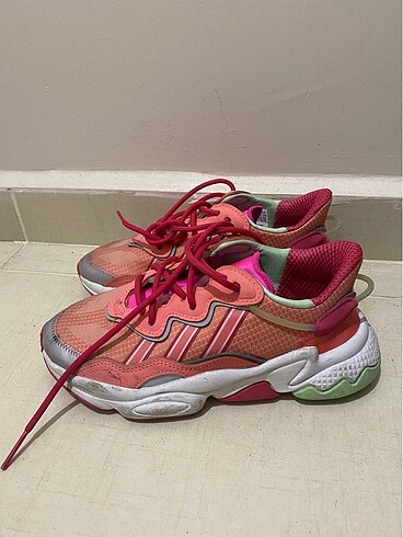 Adidas ozweego