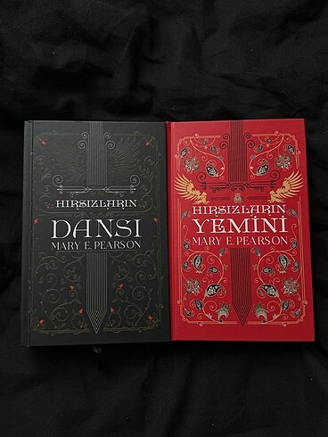 Hırsızların Dansı Serisi İki Kitap Ciltli